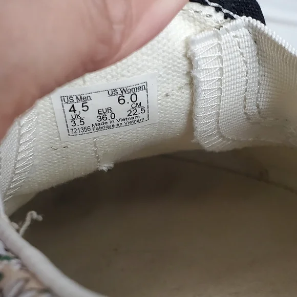 Vans Floral Slip On Sneakers - Picture 7 of 7